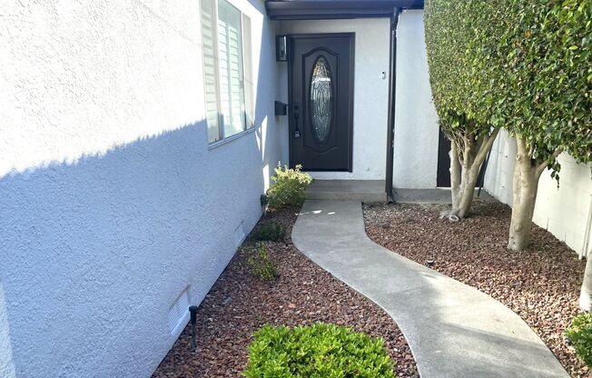 3 Bdrm Manhattan Beach Home!