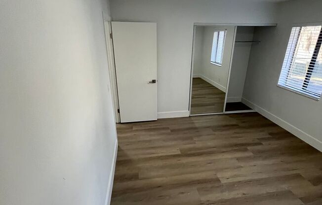 2 beds, 1.5 baths, 1,050 sqft, $1,349, Unit #50