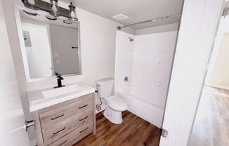 1 bed, 1 bath, $1,025, Unit 104