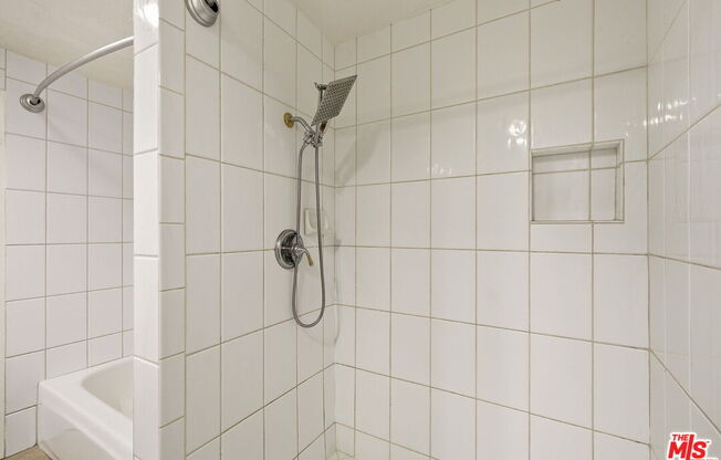 1818 Pelham Ave Unit 206