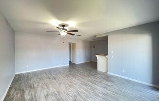 2 Bed / 2 Bathroom w/ Laundry & A/C in unit