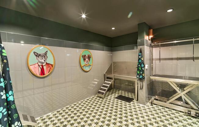 Keep pets looking their best with the convenient grooming station at Modera St. Paul, just steps from your home in vibrant downtown Dallas.