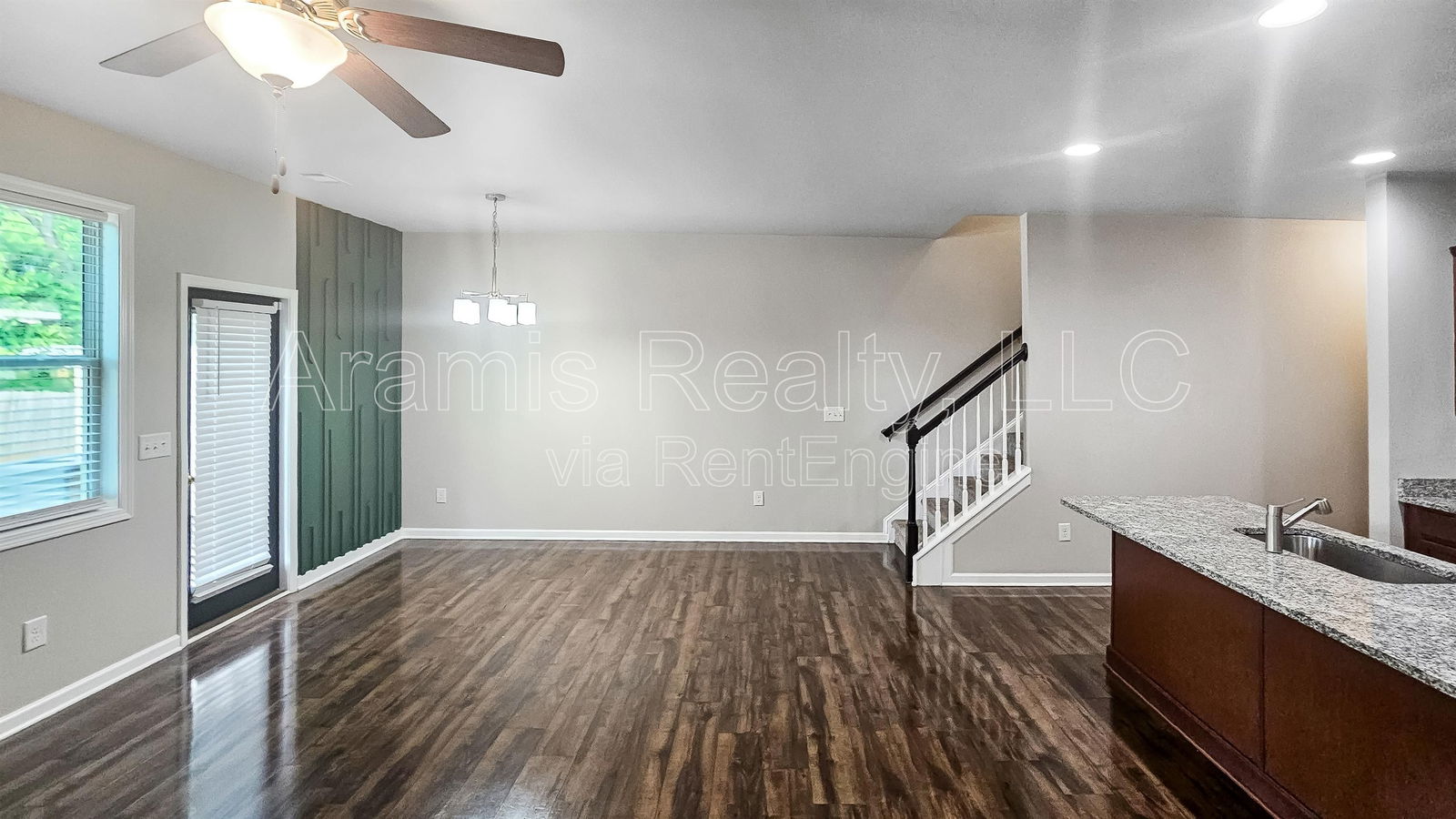 3008 CREEKSIDE OVERLOOK WAY