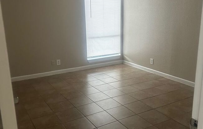 2 beds, 2 baths, 1,000 sqft, $1,725, Unit 3-1631-B