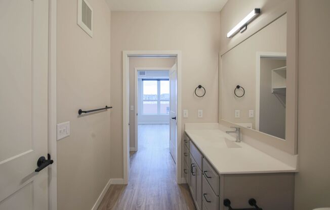 2 beds, 2 baths, 1,313 sqft, $2,900, Unit 509