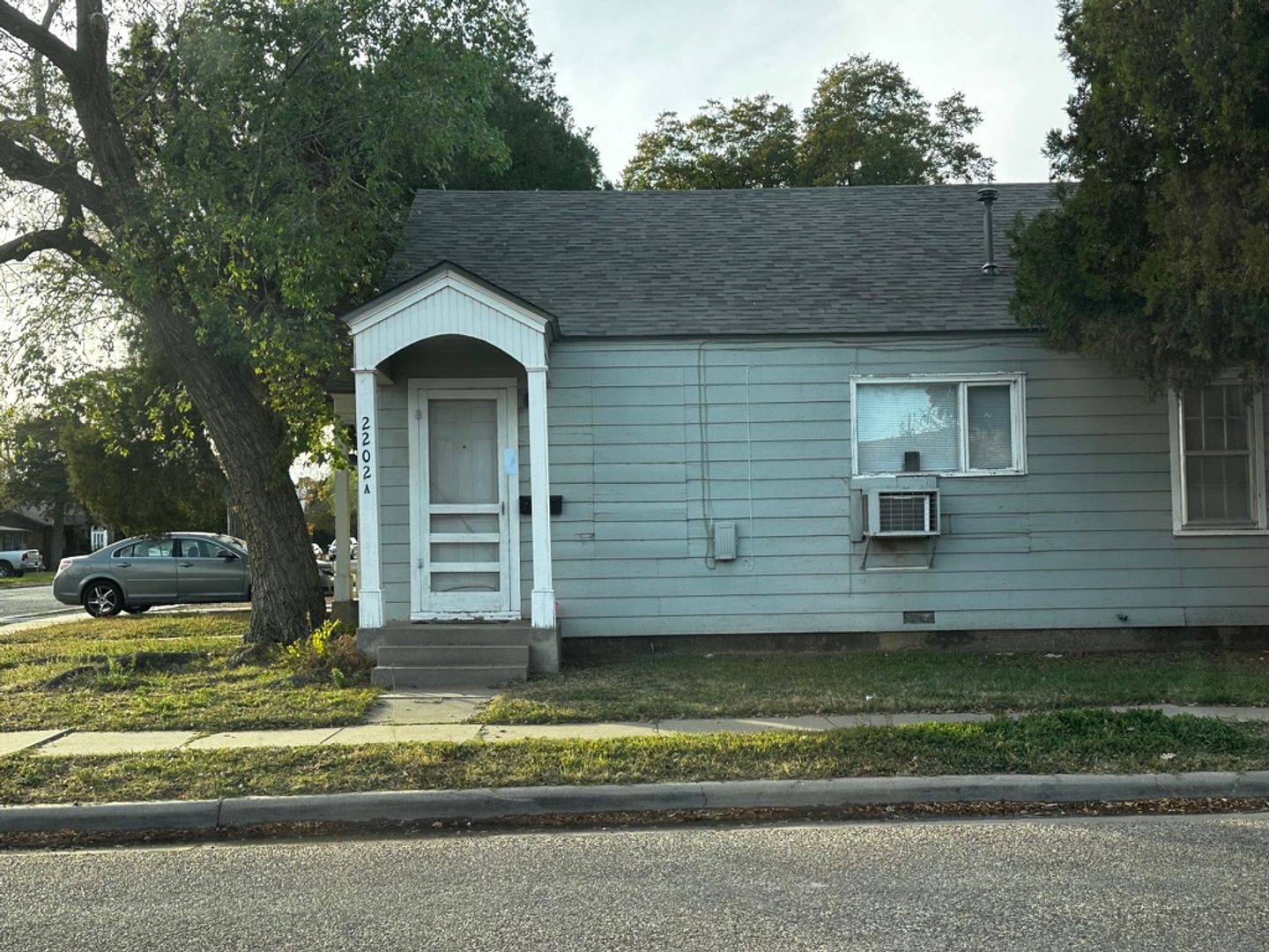 2202 18 ST