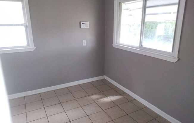 2 beds, 1 bath, $1,350