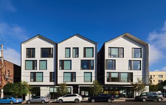 Buckman: Light & Bright 1 Bdr with D/W, A/C, & Washer/Dryer!