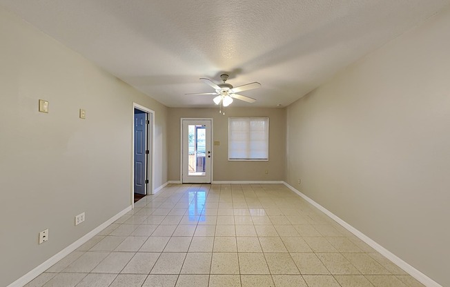 1431 SEMINOLA BLVD