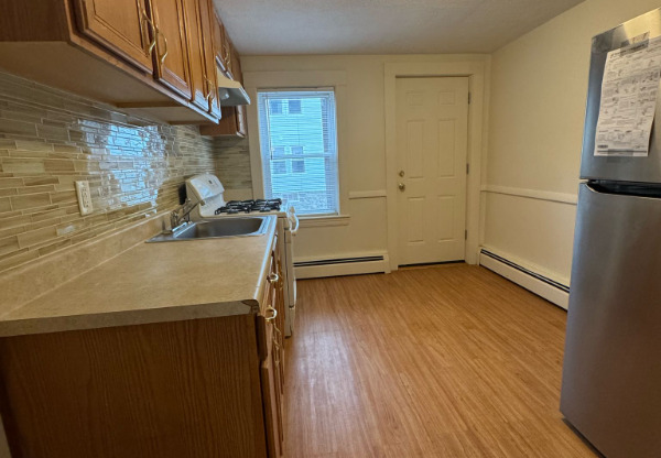 23 1 PROSPECT HL AVE