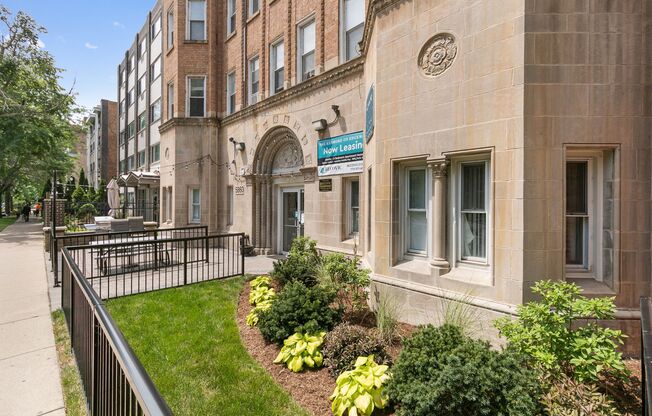 Studio, 1 bath, 278 sqft, $1,395, Unit 401