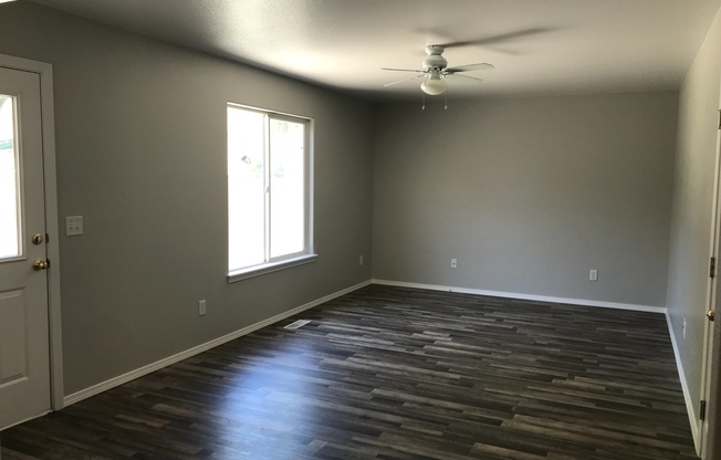 3 Bed/2 bath...Newer Carpet and Flooring...Boise!!!  Great Location with Recreation Room and Living Room