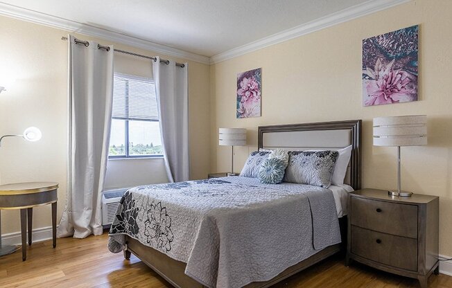 280 Sierra Dr