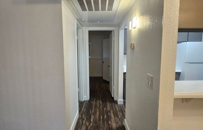 1 bed, 1 bath, 580 sqft, $995, Unit 123
