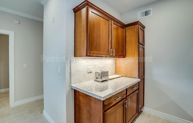 2 beds, 2 baths, 972 sqft, $2,800, Unit Unit 1150