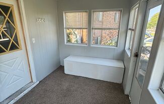 3 beds, 1 bath, $1,250