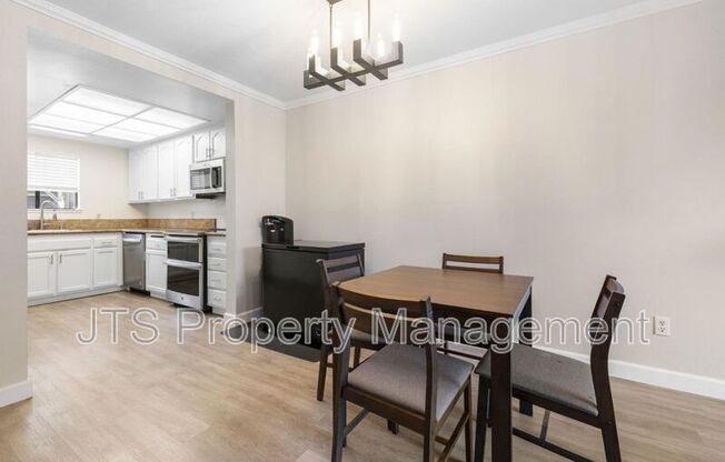 9 DEROW CT