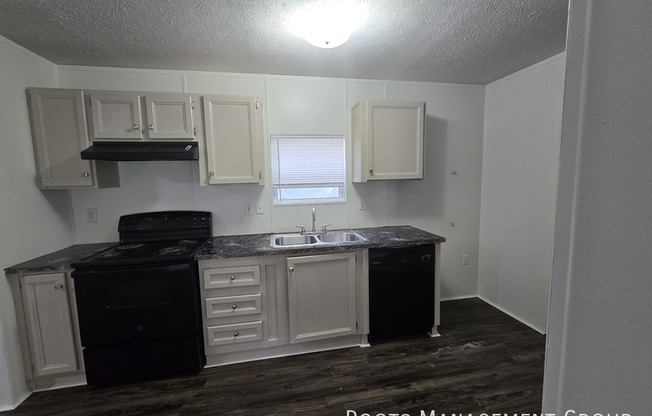 861 FOUNTAIN CIR