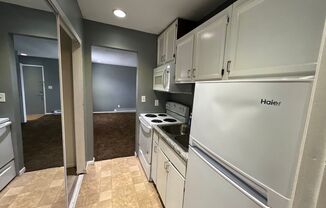 1 bed, 1 bath, $600, Unit 260 N Washington 17