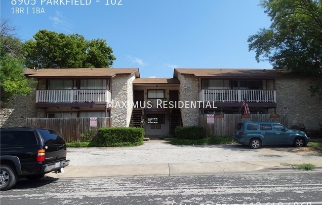 8905 PARKFIELD