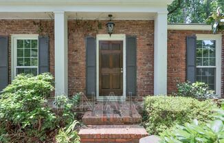 381 ALLISON DR NE