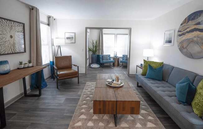 Large Living Room at Paces Ridge at Vinings, Atlanta
