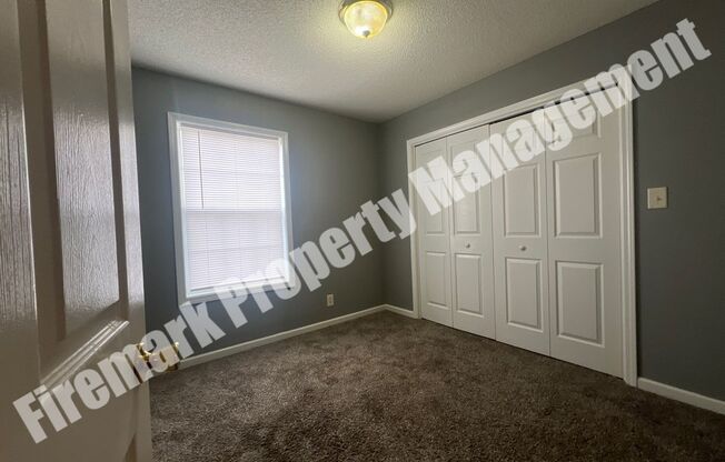 2 beds, 1 bath, $900, Unit G