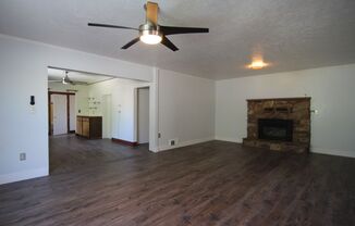 2 beds, 1 bath, $1,395