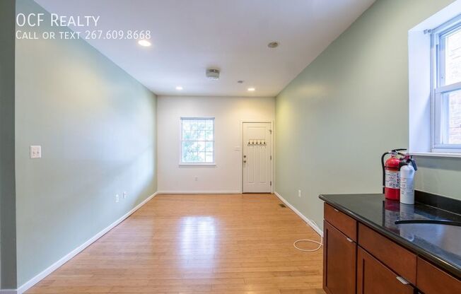 5035 WALTON AVE