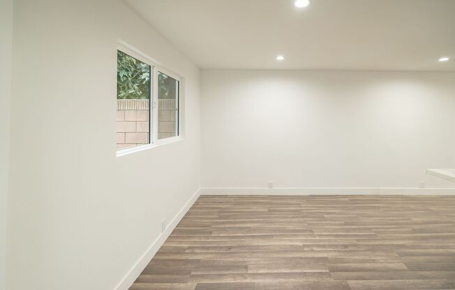 BRAND NEW 1 BEDROOM UNIT!!!!