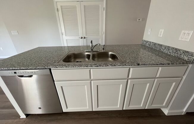 Beautiful 4 Bedroom Home with Huge yard!