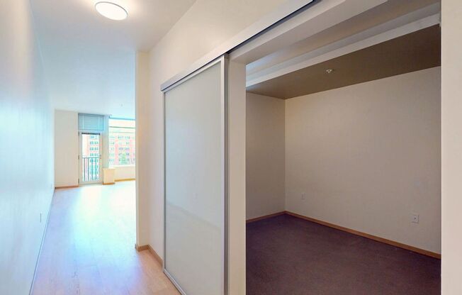1 bed, 1 bath, 616 sqft, $2,125, Unit 618