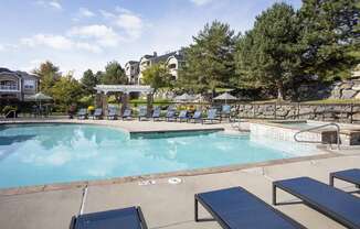 Stone Cliff Apartments