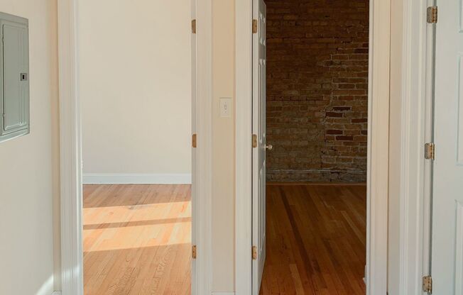 2 beds, 1 bath, 730 sqft, $2,595, Unit 859-3S