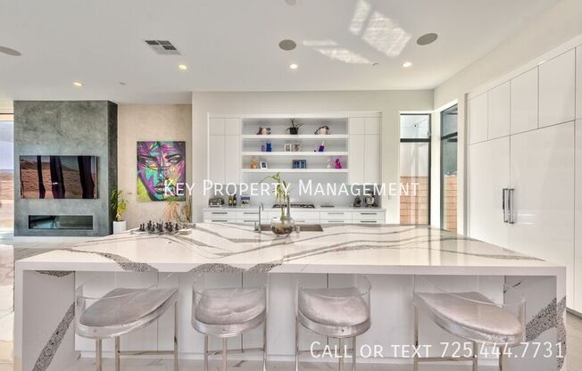 702 BLACKROCK RIM DR