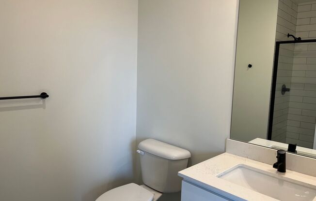 2 beds, 2 baths, 958 sqft, $2,515, Unit 906