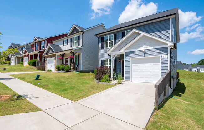 Minutes to Downtown Clayton - 3 Bedroom Home in Parkview!