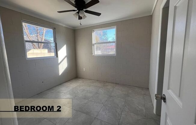 2 beds, 1 bath, $900, Unit Apt. D