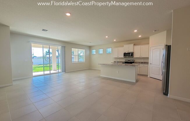 PALISADES LAKEWOOD RANCH!  4 BEDROOM HOME! AVAILABLE OCTOBER FOR 9-12 MONTH LEASE!