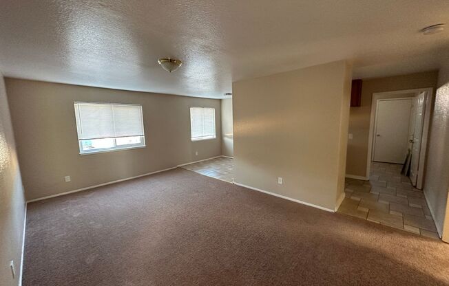 3 beds, 1 bath, 956 sqft, $2,350, Unit 06