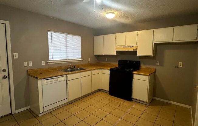 2 Bedroom in Springhill ISD