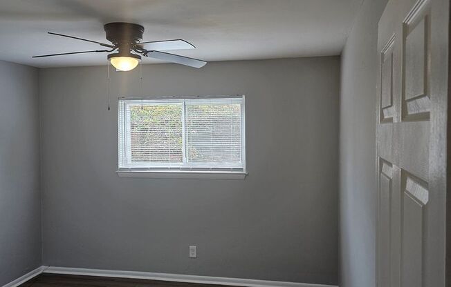 2 beds, 1 bath, $1,500, Unit 1535 Johnstons unit 401