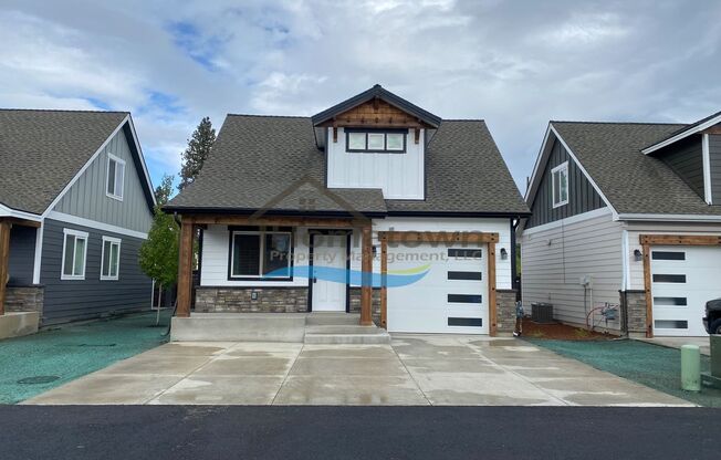 Beautiful Custom Craftsman Home in Coeur d'Alene with 2 Bedrooms and 1.5 Bathrooms!