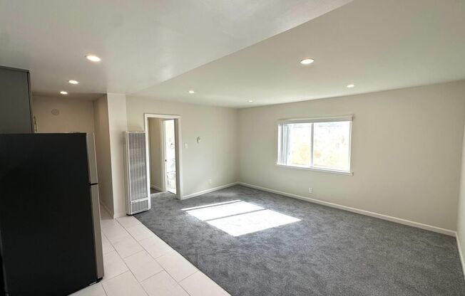 G4 | 50 E. 39th Avenue