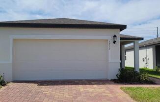 3272 BELLA VIS DR