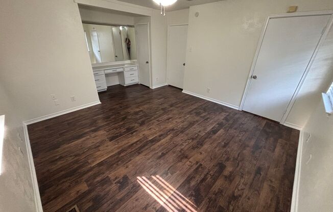 3 beds, 2 baths, $2,175