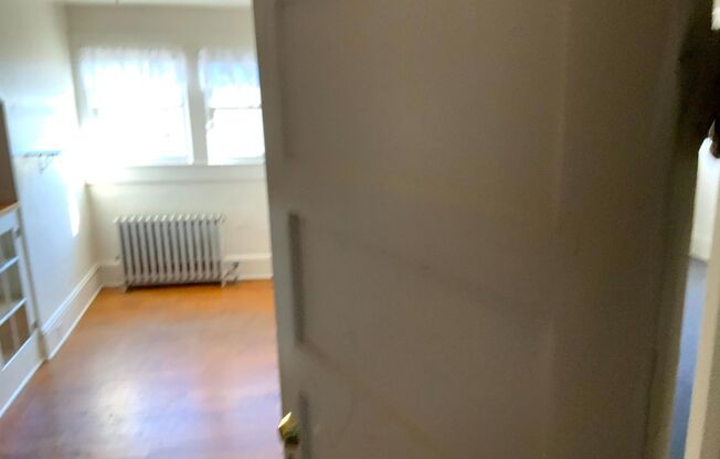 1 Bedroom Apartment in University Area