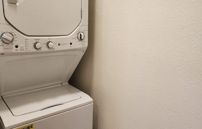 1 bed, 1 bath, 803 sqft, $1,695, Unit 250