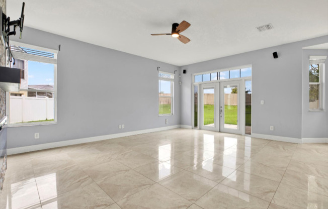 544 LK CYPRESS CIR