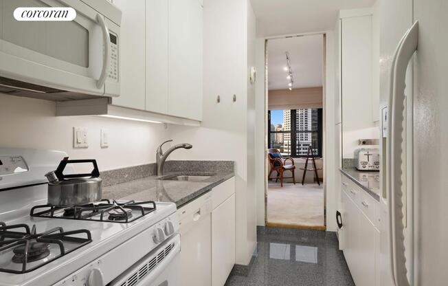 1 bed, 1.5 baths, 940 sqft, $6,900, Unit F